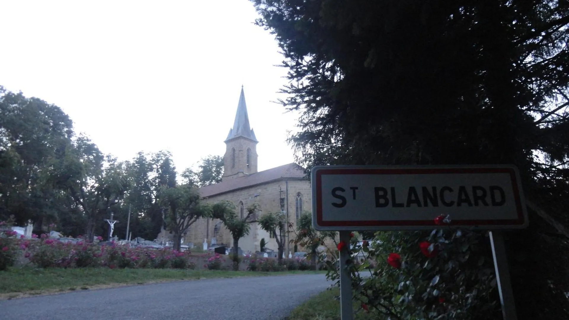 Relais Du Chateau Saint-Blancard 2*,