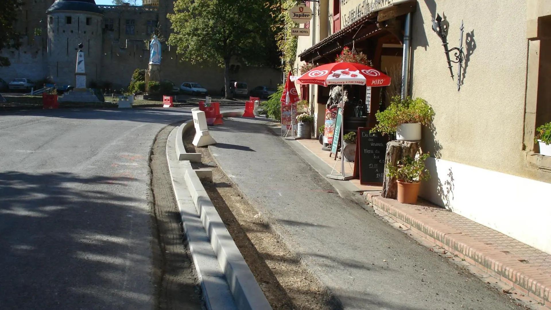 Relais Du Chateau Saint-Blancard 2*,